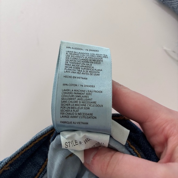 We the Free Distressed Daisy Duke Denim Women's Shorts size 30 - Picture 4 of 4